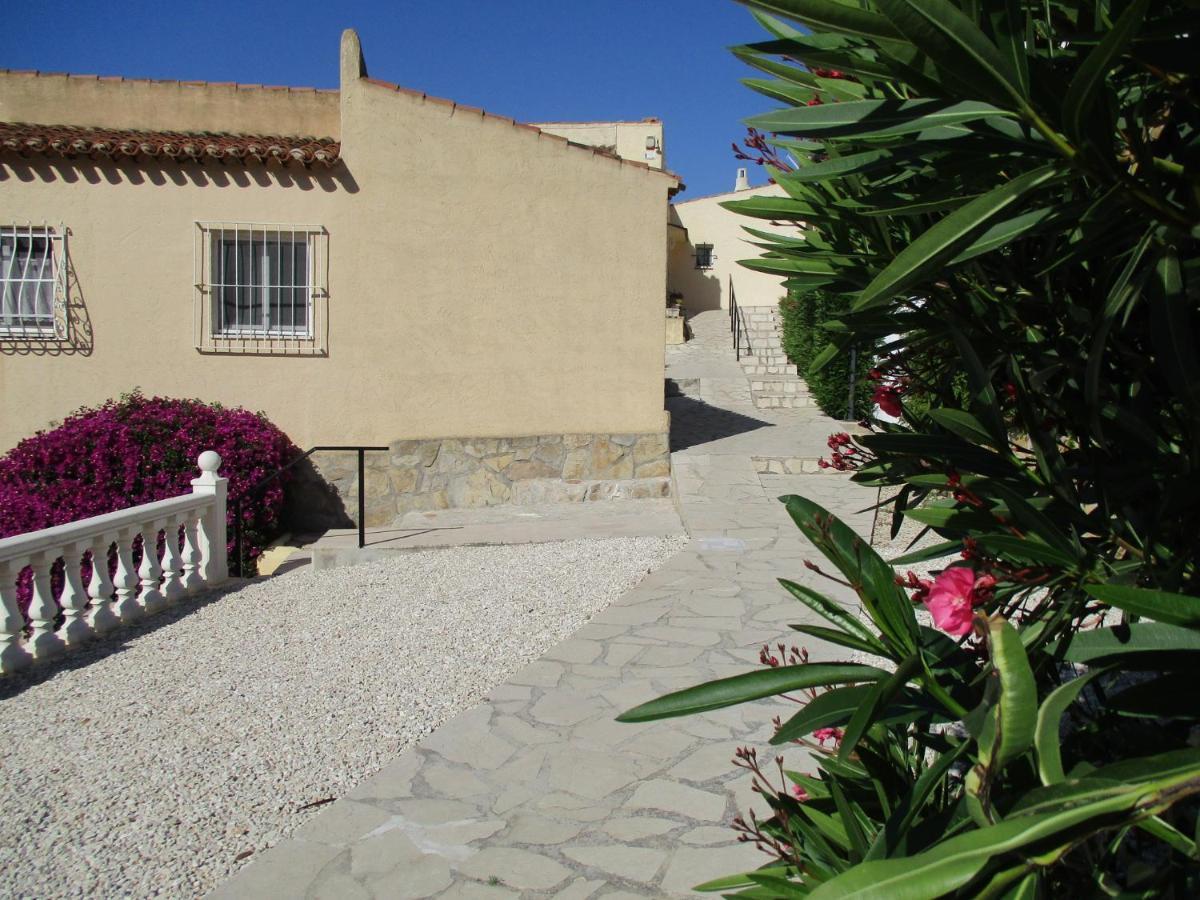 Strandnahe Wohnung Mit Meerblick Moraira Bagian luar foto